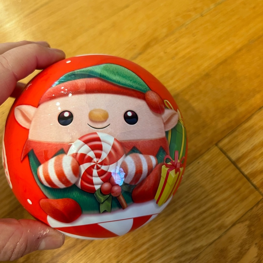 Zuru snackles blindpack Festive Elf Christmas plush